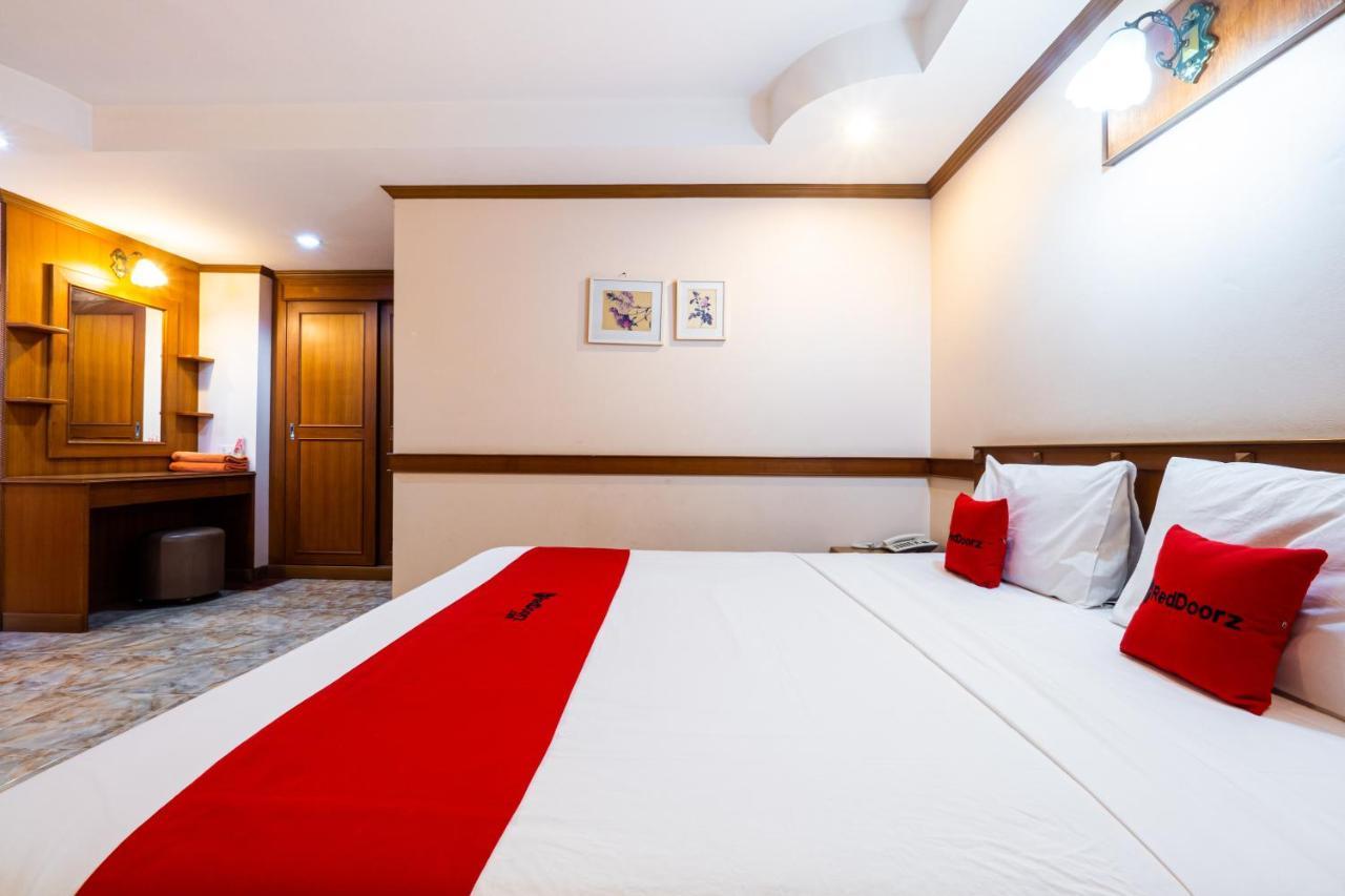فندق Reddoorz Navin Mansion 3 باتايا المظهر الخارجي الصورة