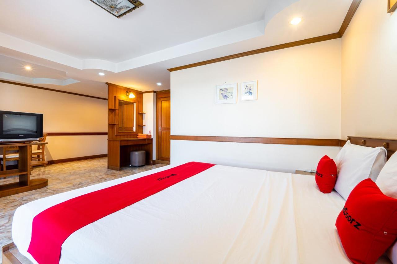 فندق Reddoorz Navin Mansion 3 باتايا المظهر الخارجي الصورة